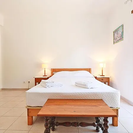 A66 - Pedra Alcada Stays Bedroom Lagos Exterior photo